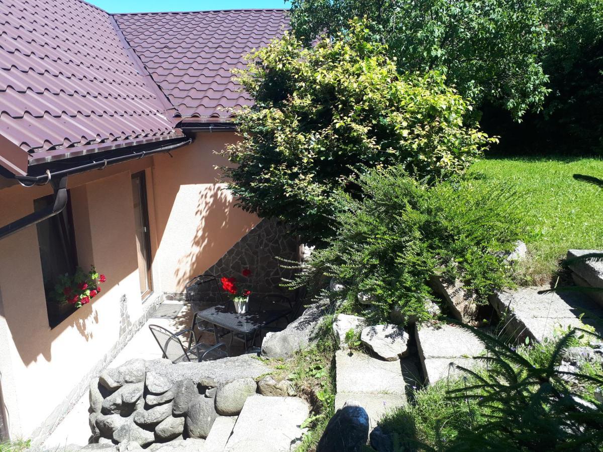 Chalupa Na Hrbku Belá Exteriör bild